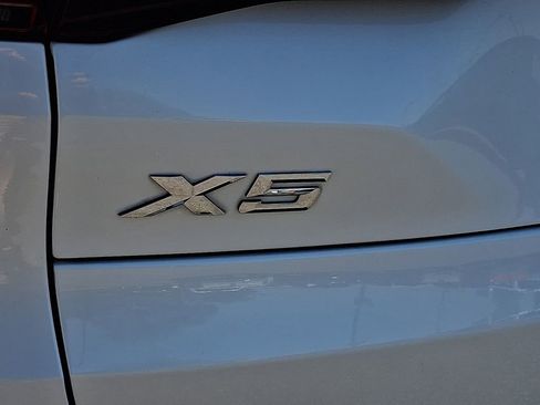 Used 2022 BMW X5 xDrive40i AWD/4WD image 30