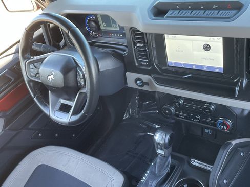 Used 2023 Ford Bronco Big Bend w/ Sasquatch Package image 13