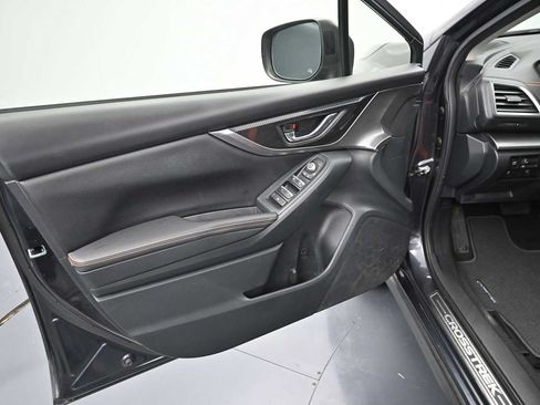 Used 2019 Subaru Crosstrek 2.0i Limited w/ Moonroof Package AWD/4WD image 10