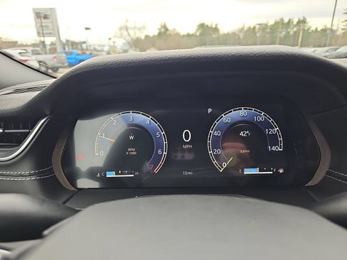 New 2025 Jeep Grand Cherokee Altitude AWD/4WD image 20