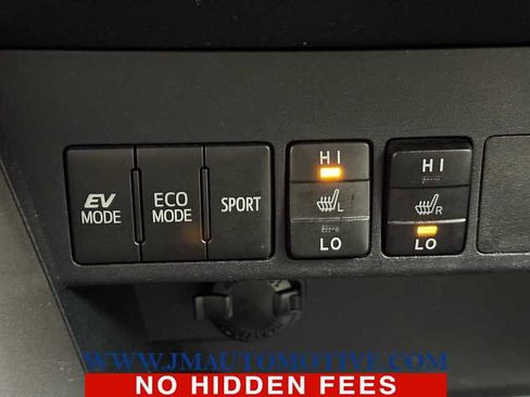 Used 2017 Toyota RAV4 Limited w/ Advanced Technology Package AWD/4WD image 34