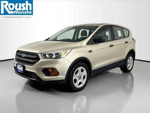 Used 2017 Ford Escape S FWD image 1