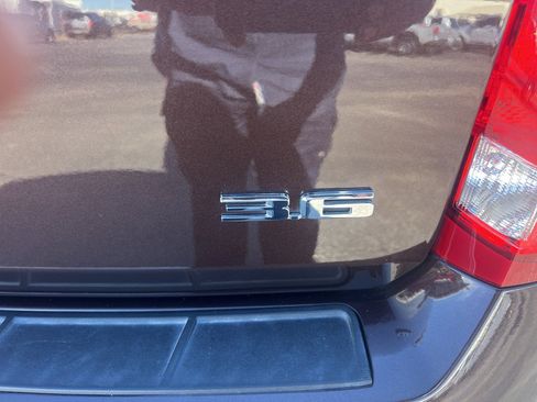 Used 2015 Cadillac SRX Luxury w/ Driver Awareness Package image 11