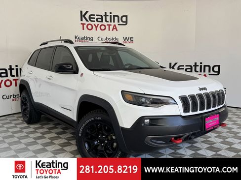 Used 2022 Jeep Cherokee Trailhawk w/ Trailer Tow Group image 2