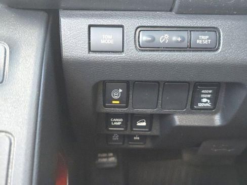 Used 2022 Nissan Frontier PRO-4X AWD/4WD image 27