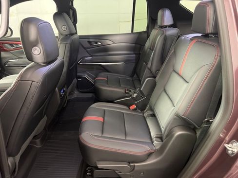 New 2026 Chevrolet Traverse RS w/ LPO, Floor Liner Package image 10