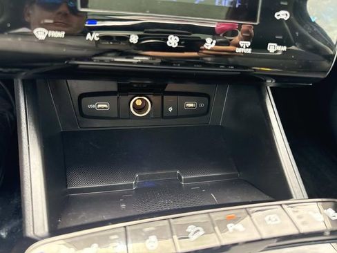 Used 2023 Hyundai Tucson Limited image 30