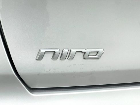 Used 2019 Kia Niro LX FWD image 37