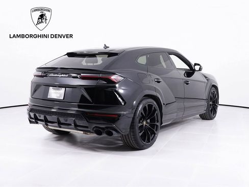Used 2022 Lamborghini Urus AWD/4WD image 8