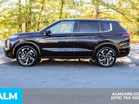 Used 2024 Mitsubishi Outlander SE image 7