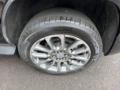 Used 2023 GMC Acadia Denali AWD/4WD image 11