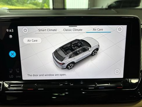Used 2026 Volkswagen Atlas Cross Sport SEL R-Line AWD/4WD image 28