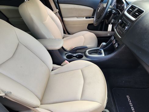 Used 2014 Dodge Avenger SE FWD image 14