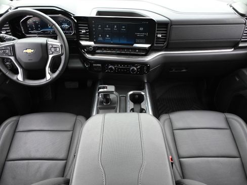 Used 2025 Chevrolet Silverado 1500 LTZ image 15
