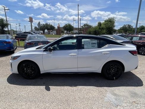 New 2025 Nissan Sentra SR w/ SR Premium Package image 4