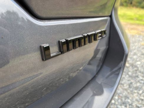 New 2025 Jeep Grand Cherokee Limited w/ Black Appearance Package image 41