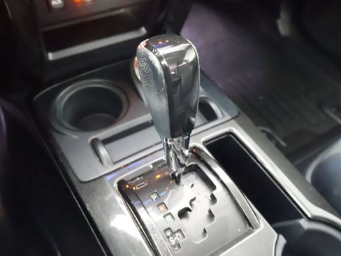 Used 2019 Toyota 4Runner Limited AWD/4WD image 38