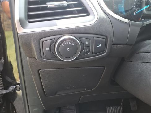 Used 2021 Ford Edge SEL AWD/4WD image 20