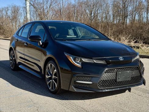 Used 2020 Toyota Corolla SE w/ SE Premium Package image 26