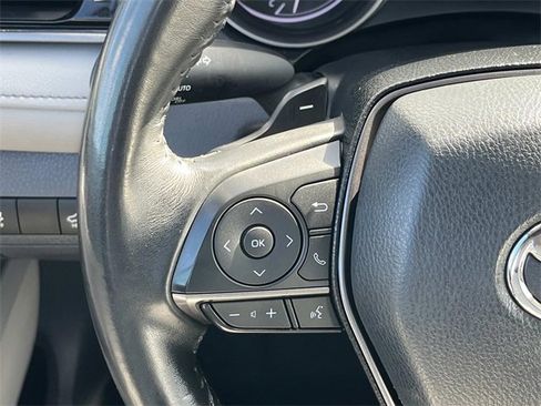 Used 2024 Toyota Camry SE image 17