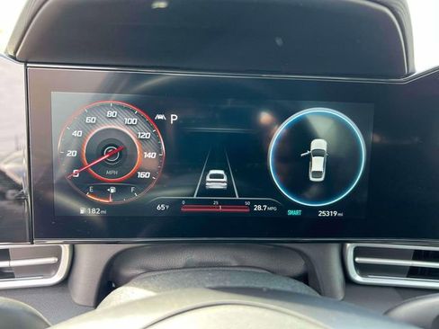 Certified 2023 Hyundai Elantra Limited FWD image 26