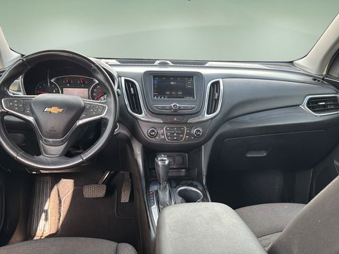 Used 2019 Chevrolet Equinox LT w/ Driver Convenience Package FWD image 9