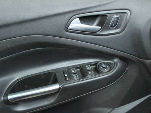 Used 2017 Ford Escape SE w/ Equipment Group 201A image 13