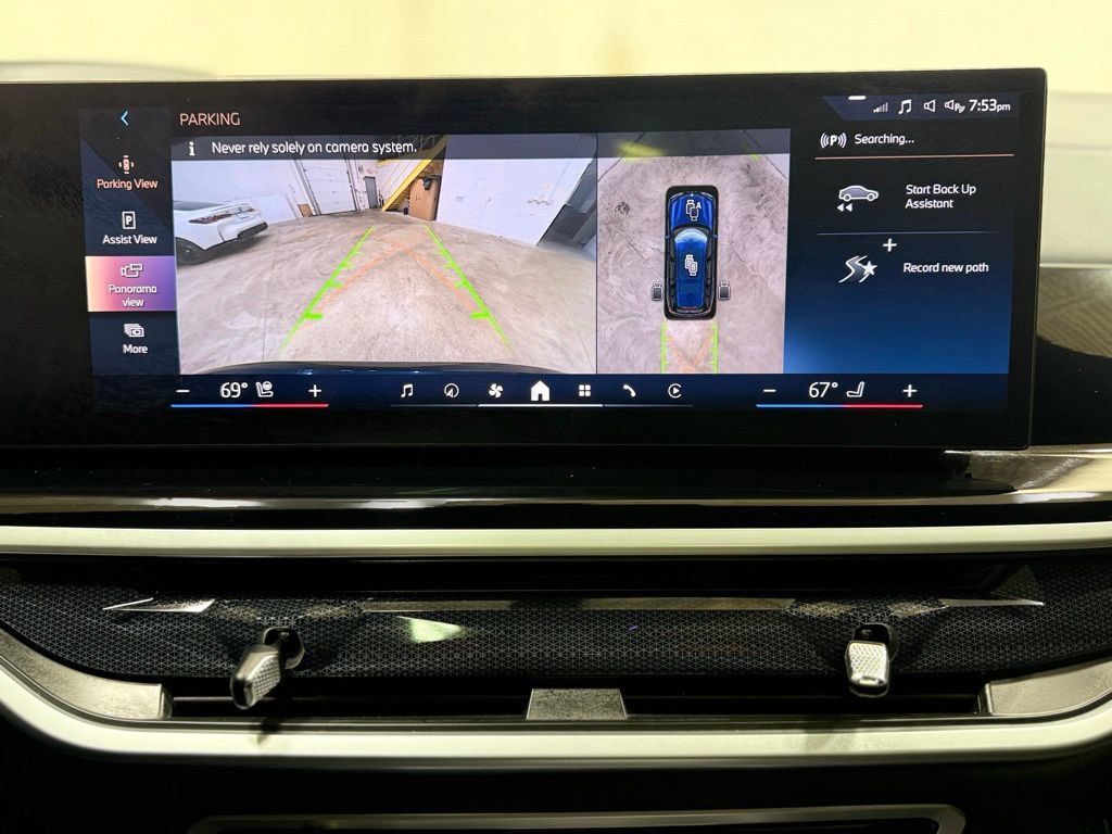 Used 2025 BMW ALPINA XB7 AWD/4WD image 46
