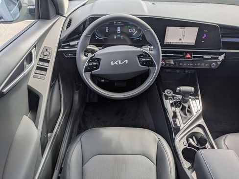 New 2026 Kia Niro EX image 41