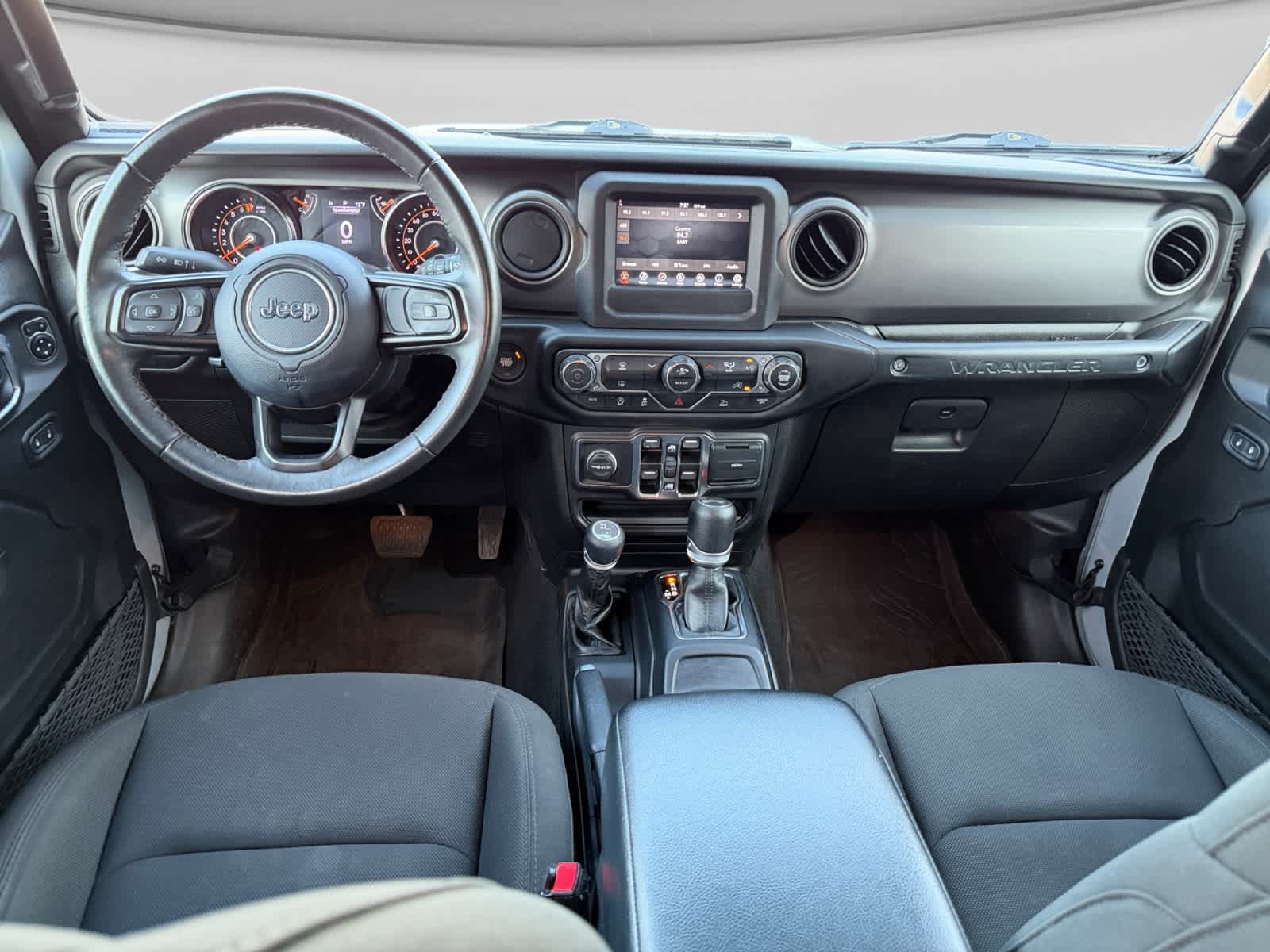 Used 2022 Jeep Wrangler Unlimited Sport AWD/4WD image 16