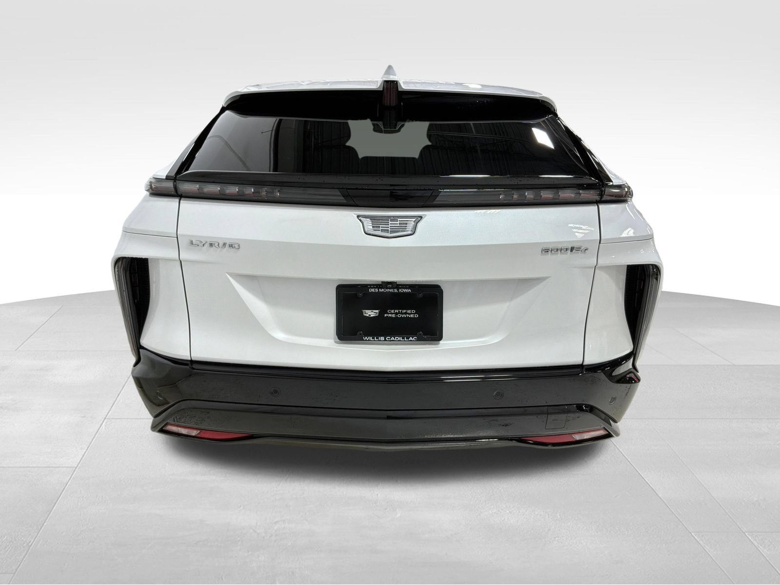 Used 2024 Cadillac Lyriq Sport AWD/4WD image 6