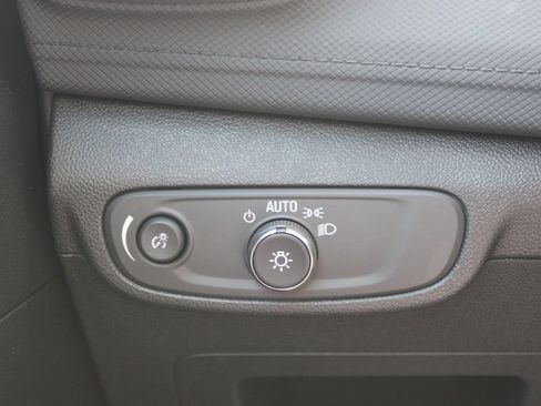 Used 2025 Chevrolet TrailBlazer LT w/ Convenience Package FWD image 42