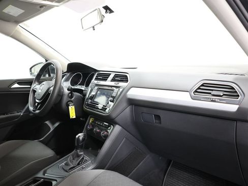 Used 2020 Volkswagen Tiguan S FWD image 23