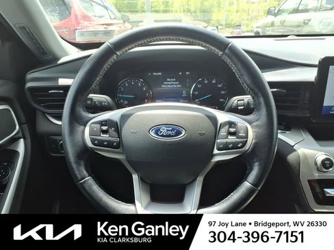 Used 2022 Ford Explorer XLT AWD/4WD image 22