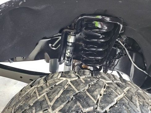 Used 2017 Ford F250 Platinum w/ Platinum Ultimate Package image 5