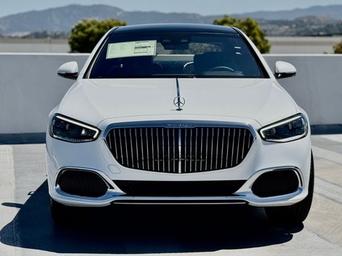 New 2026 Mercedes-Benz Maybach S 580 4MATIC image 5