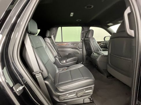 Used 2023 Cadillac Escalade Luxury image 23