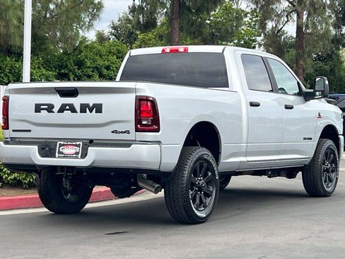 New 2026 RAM 2500 Big Horn AWD/4WD image 4