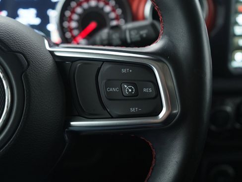 Used 2018 Jeep Wrangler Unlimited Rubicon w/ Dual Top Group image 27