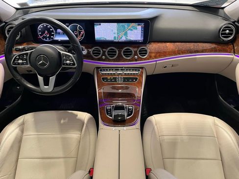 Used 2020 Mercedes-Benz E 450 4MATIC Wagon image 2