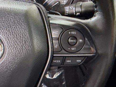 Used 2024 Toyota Camry SE image 15