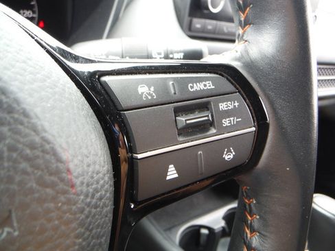 Used 2024 Honda HR-V Sport image 25
