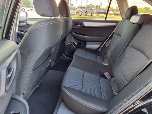 Used 2018 Subaru Outback 2.5i Premium AWD/4WD image 8
