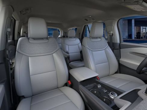 New 2026 Ford Explorer Active w/ Active Comfort Package RWD image 10