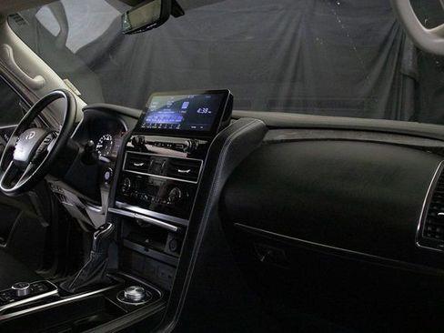 Used 2024 INFINITI QX80 Luxe AWD/4WD image 16
