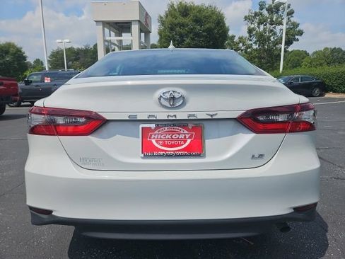 Used 2024 Toyota Camry LE FWD image 9