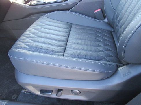 New 2026 Mitsubishi Outlander SEL FWD image 13