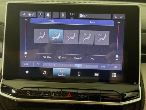 Used 2023 Jeep Compass Limited image 16