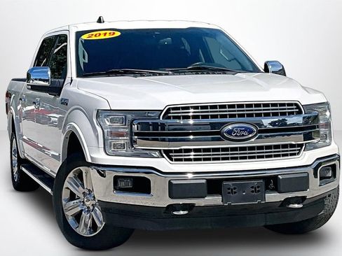 Used 2019 Ford F150 Lariat w/ Equipment Group 502A Luxury AWD/4WD image 3