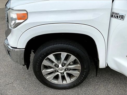 Used 2017 Toyota Tundra Limited w/ Limited Premium Package AWD/4WD image 9
